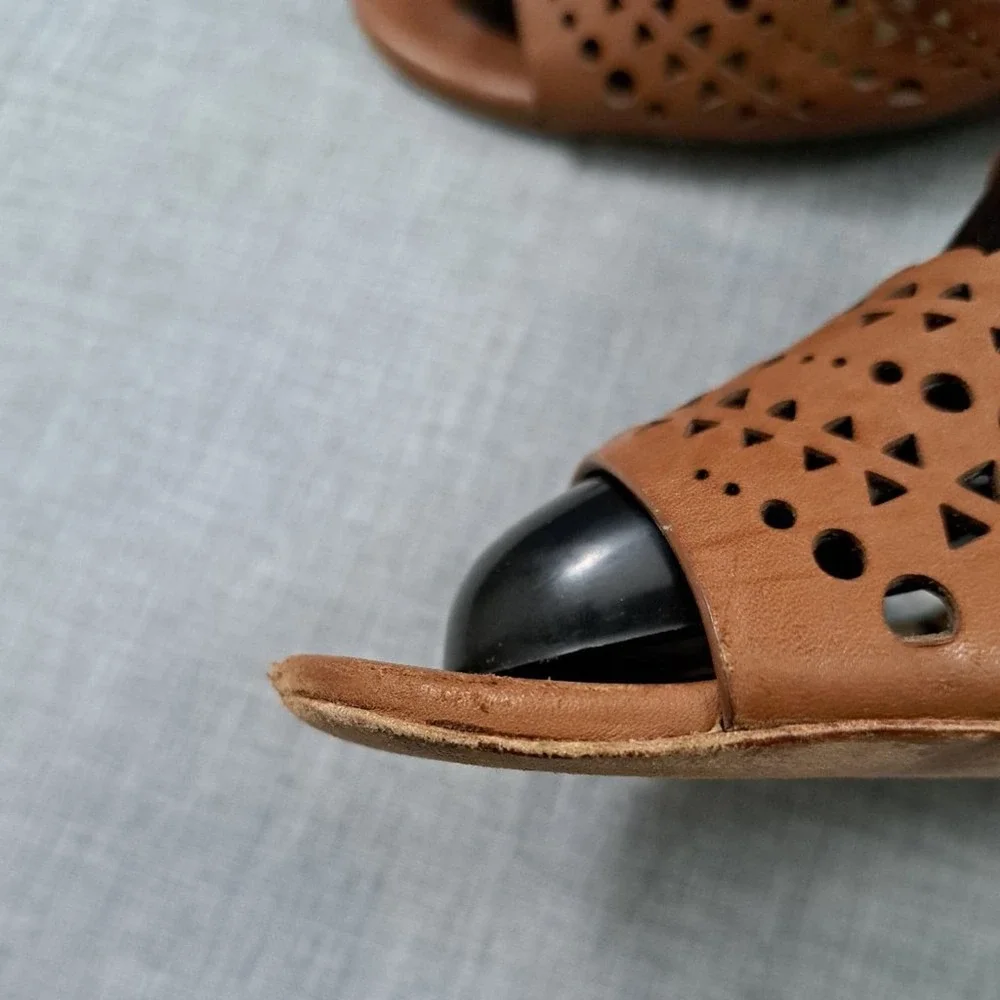 %TORY BURCH Brown Leather Wedges Sandals Size 9.5M Women / D14